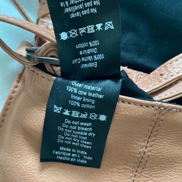 Day and Mood crossbody purse. Color Tan. - Picture 7 of 12